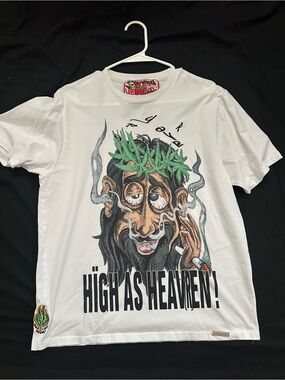 Vemo Artwear Graphic Tee Label - White with Red & Green Accents size Medium